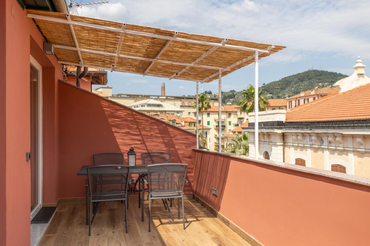 Casa Vacanza " La Rosa " Imperia Liguria Екстериор снимка