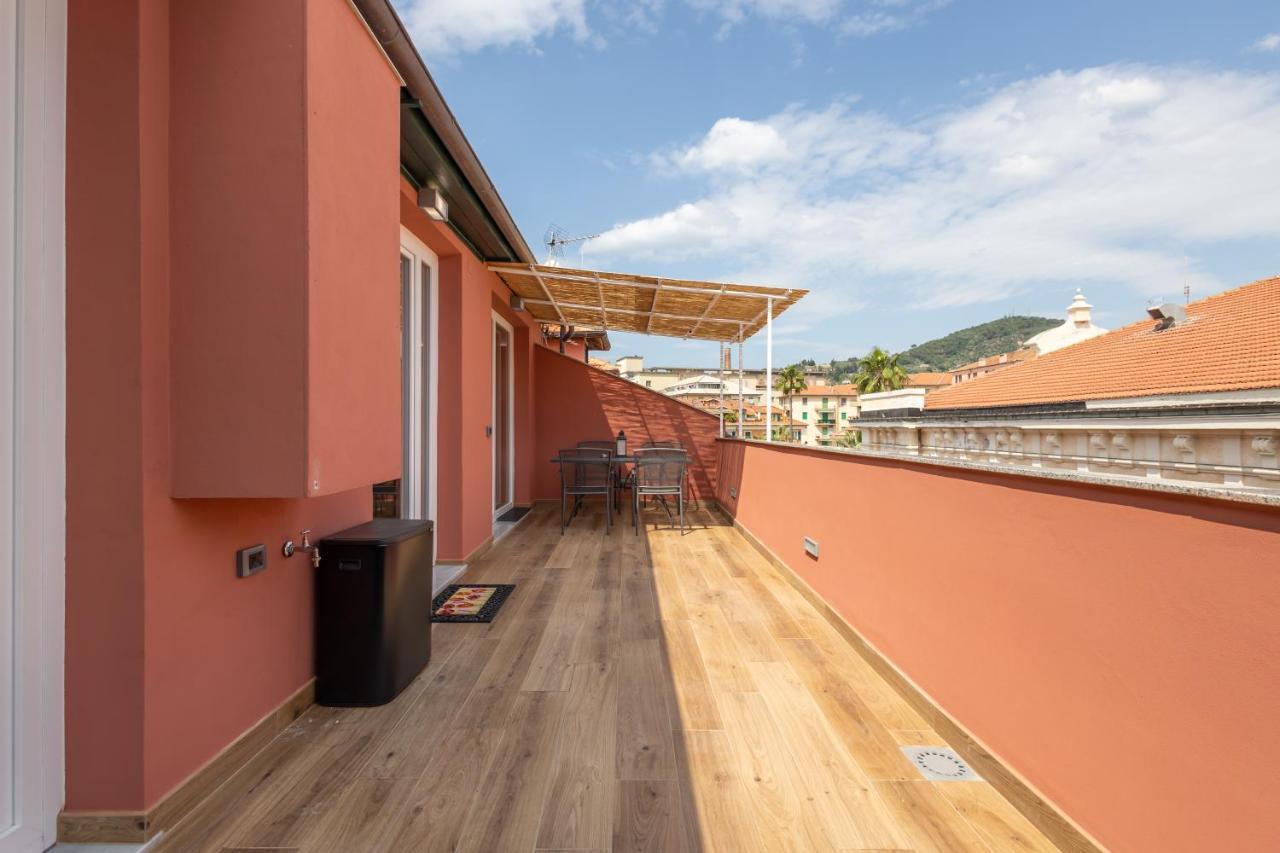 Casa Vacanza " La Rosa " Imperia Liguria Екстериор снимка