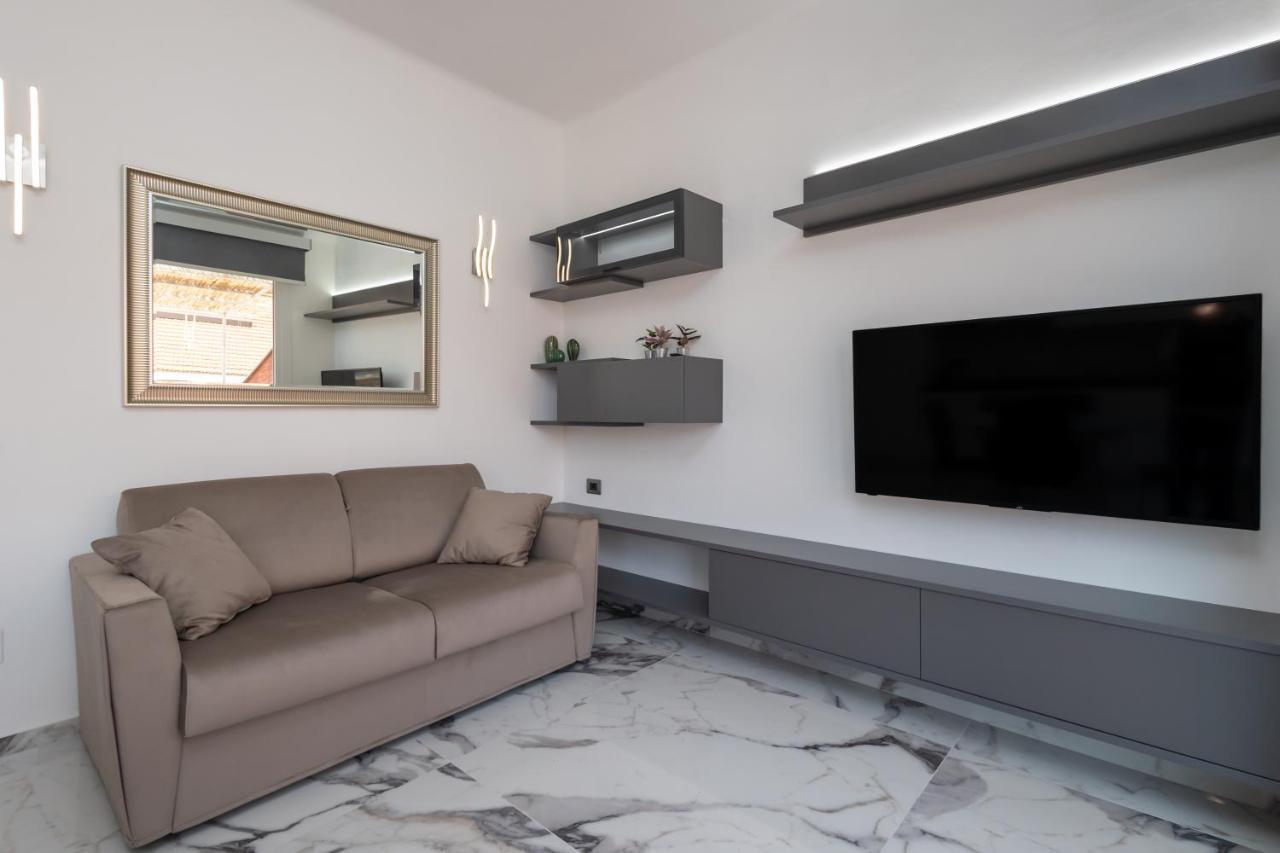 Casa Vacanza " La Rosa " Imperia Liguria Екстериор снимка
